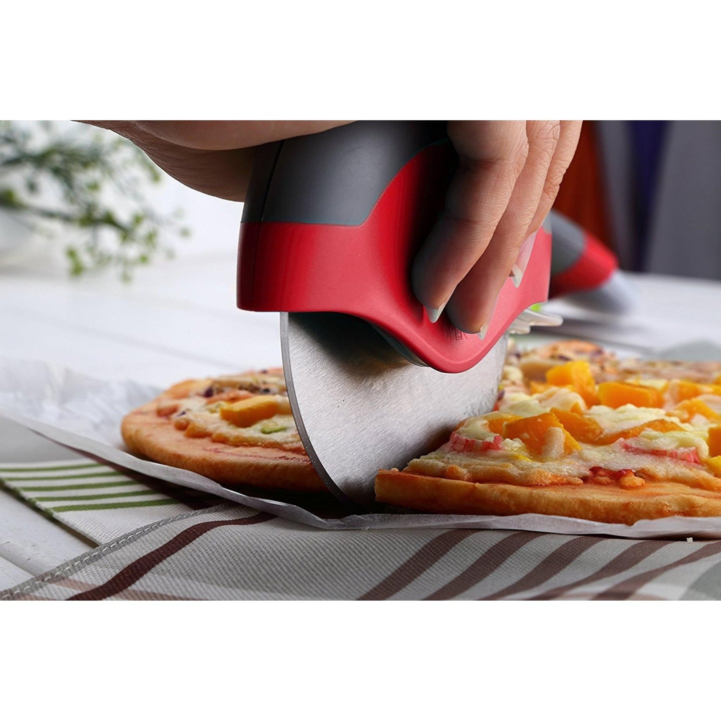 Best Pizza Cutter Ever! WPPO HD Roller Pizza Cutter. - WPPO LLC Direct