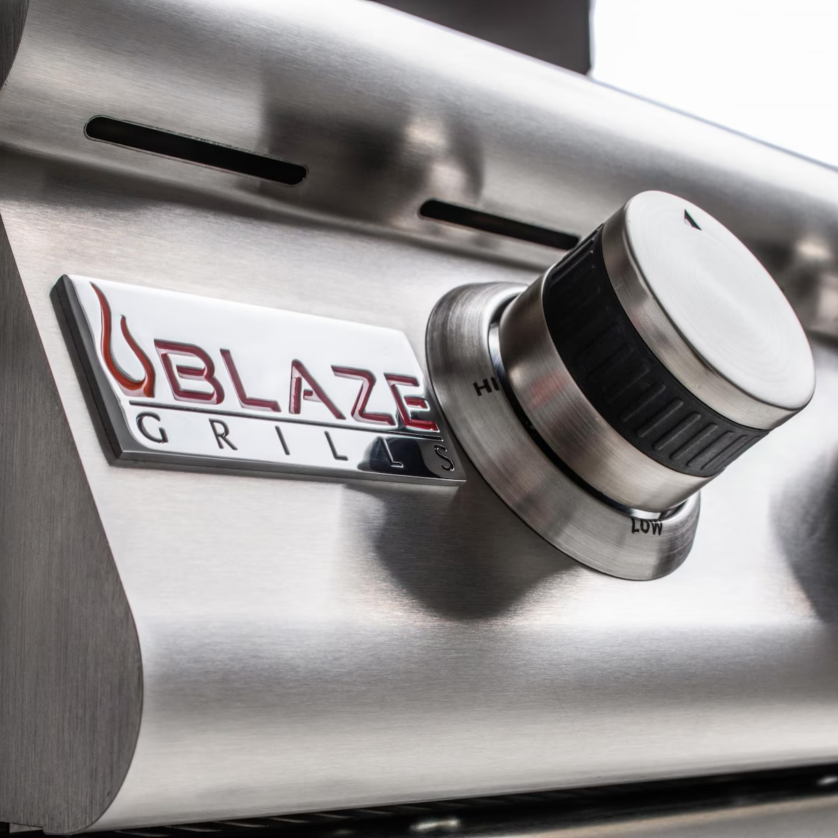 Blaze LBM 25-Inch 3-Burner Built-In Natural Gas Gas Grill - BLZ-3LBM-NG - WPPO LLC Direct